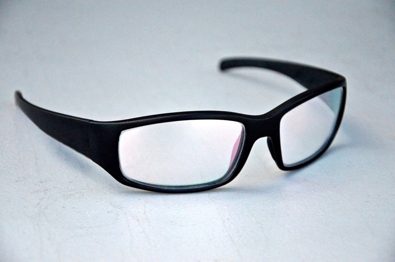 Glasses with LG thin-film